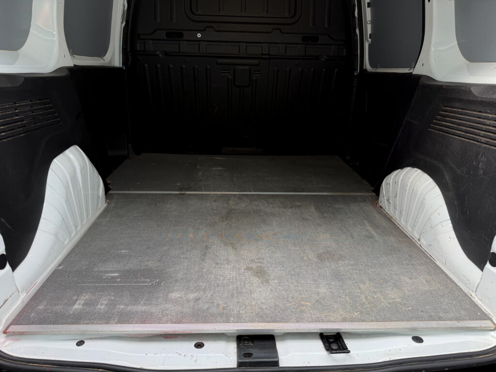 Opel Combo | TVAC