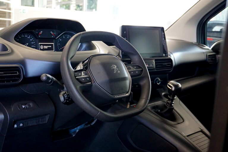 Peugeot Rifter | 5 places