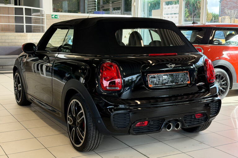 Mini John Cooper Works Cabrio